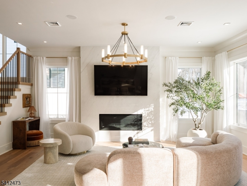Upper Grande Rockleigh - Residential