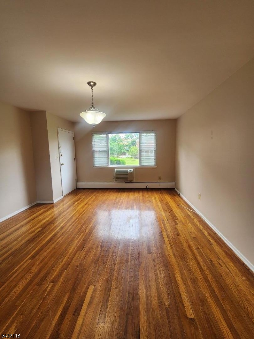 Crestmont Gardens - Residential Lease