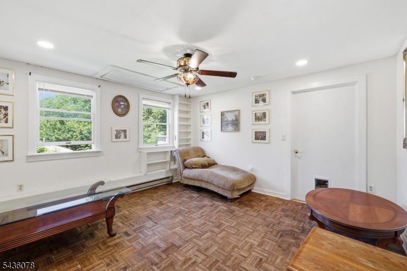 Clinton Knolls - Residential