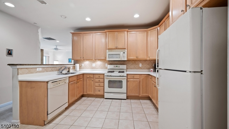 SOMERSET RUN - Residential