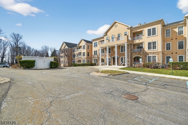 Fox Hills - Residential