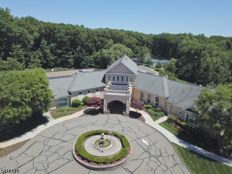 Fox Hills - Residential