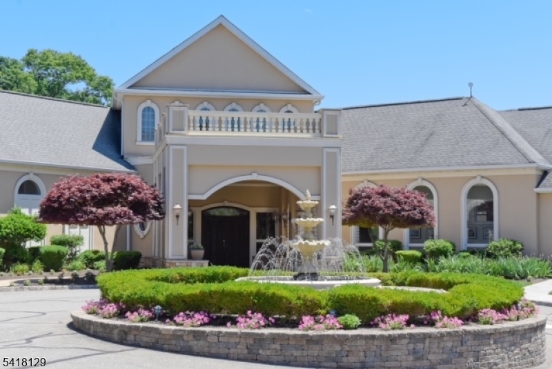 Fox Hills - Residential