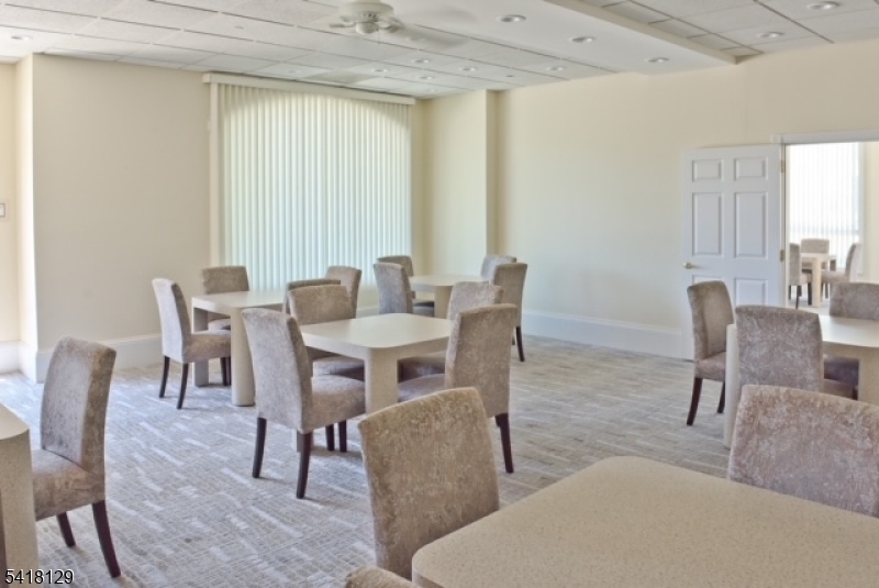 Fox Hills - Residential