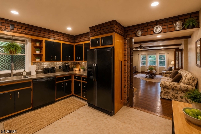 Skyline Lakes Section - Residential