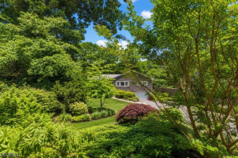 Skyline Lakes Section - Residential