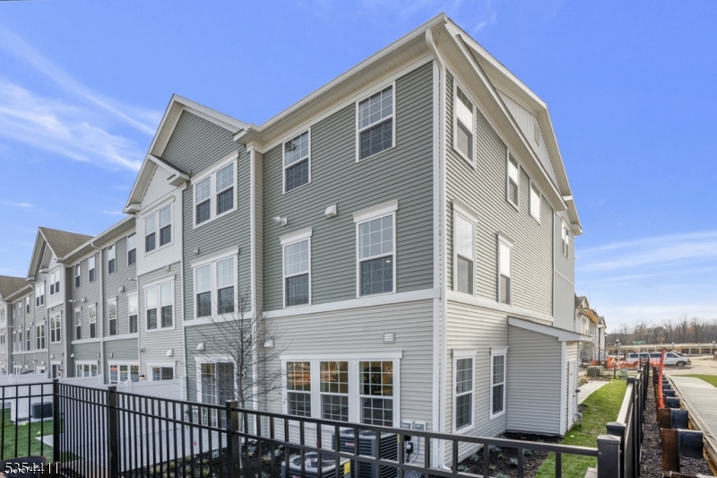 Hills at Warre - Residential Lease