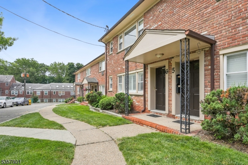 Verona Manor - Residential Lease