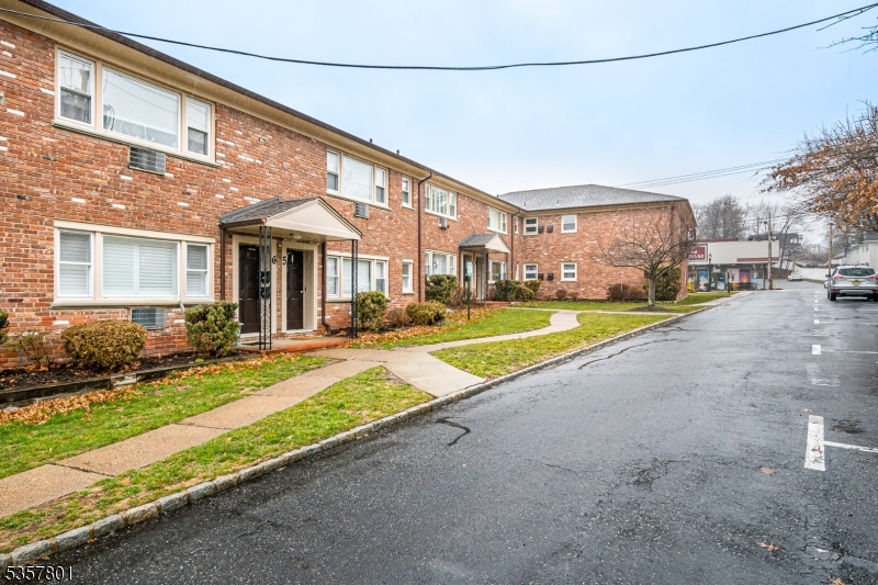 Verona Manor - Residential Lease