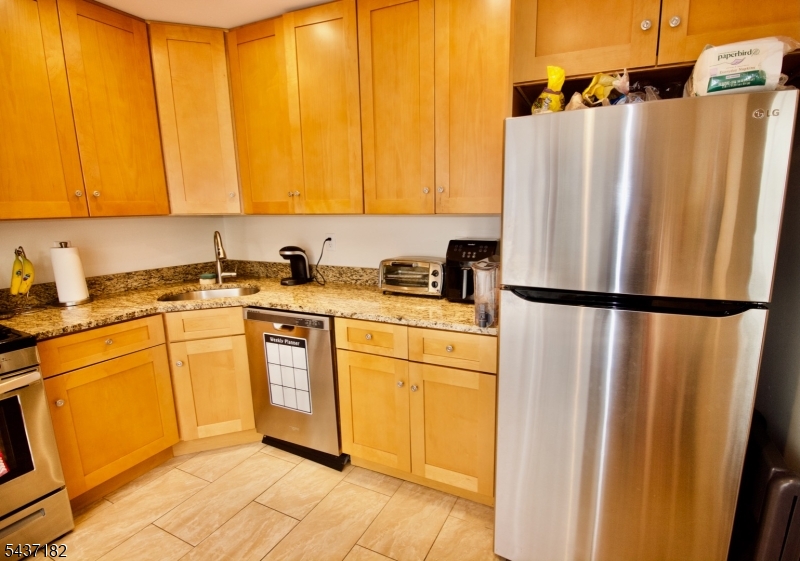 SOCIETY HILL - Residential Lease