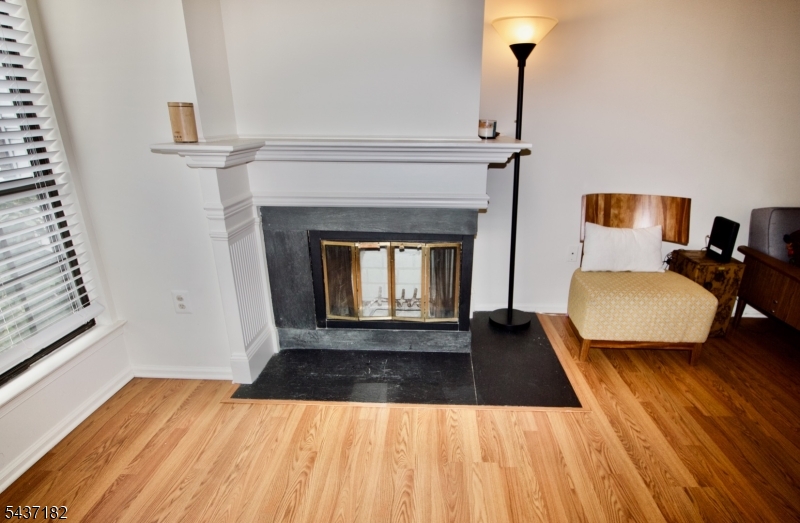 SOCIETY HILL - Residential Lease