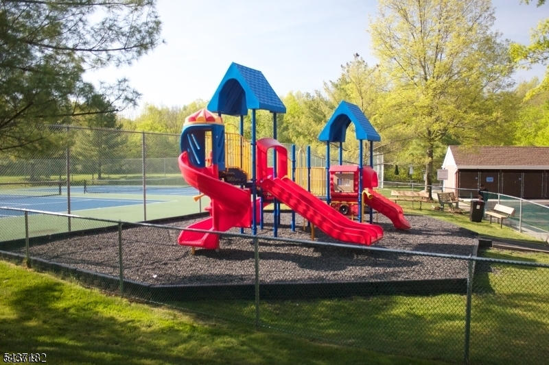 SOCIETY HILL - Residential Lease