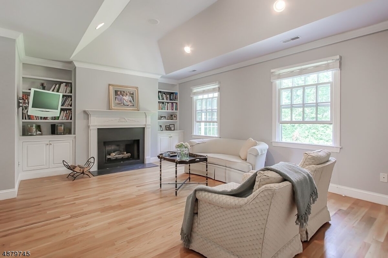 Reservoir Ridge - Residential