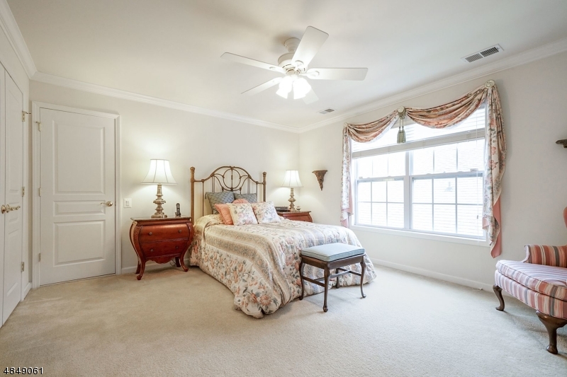 SOMERSET RUN - Residential
