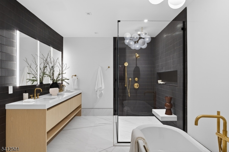 Upper Grande Rockleigh - Residential