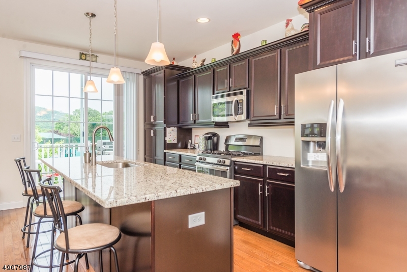 Mountain Ridge - Residential