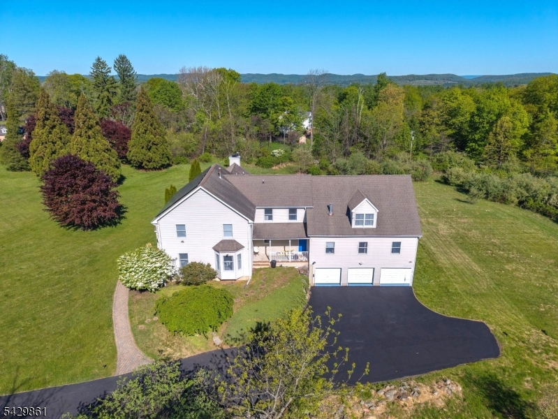 Stone Manor - Residential