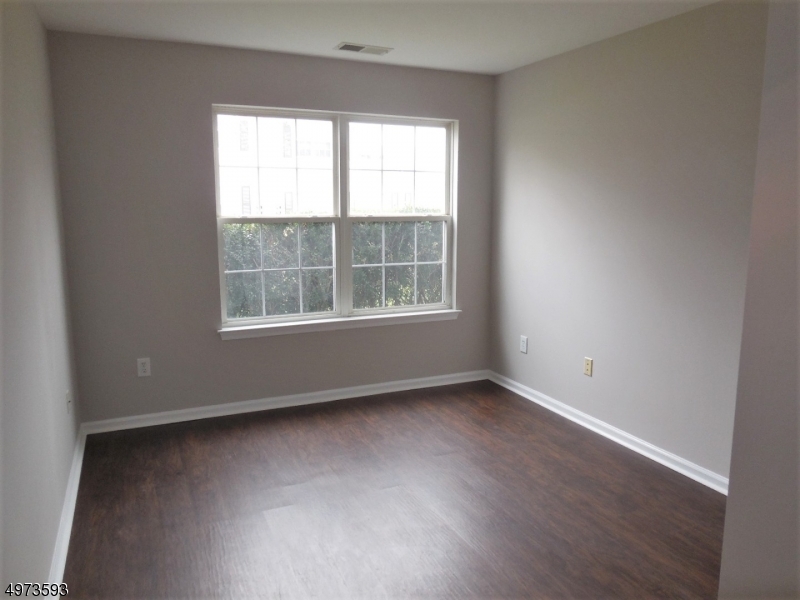 Stratton Meadows - Residential