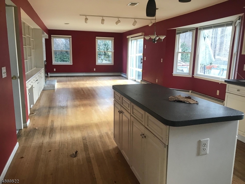 COLONIAL OAKS - Residential