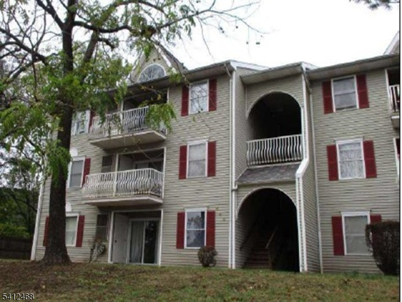 Affordable investment opportunity in Irvington, NJ. Local attraction in area include the Irvington Parks & Rec Department. Great entry level investment with one bedroom, one bathroom and approx. 889 sq. ft. Occupied Property - DO NOT DISTURB occupants. Buyers check with City, County, Zoning, Tax, and other records to their satisfaction. AS-IS SALE property. Buyer responsible for C/O if applicable. Visual inspection report is available.