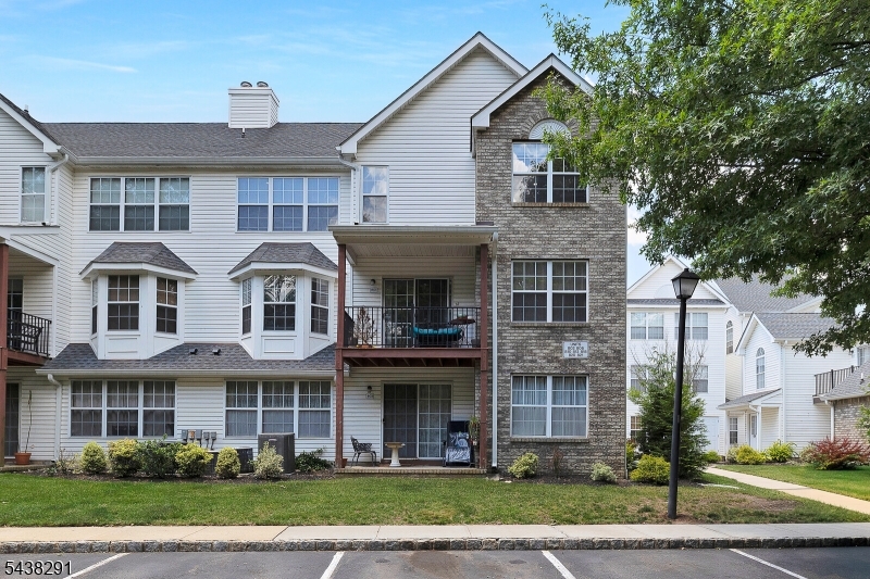 Renaissance Bldg 08 - Residential