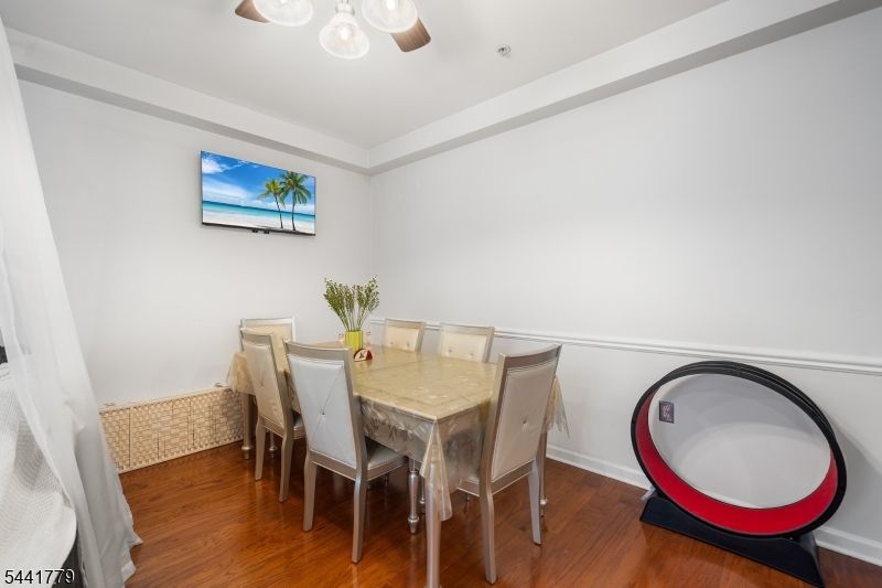 Insignia Gardens - Residential
