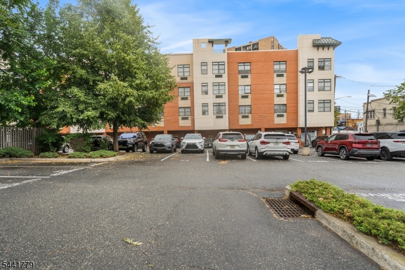Insignia Gardens - Residential
