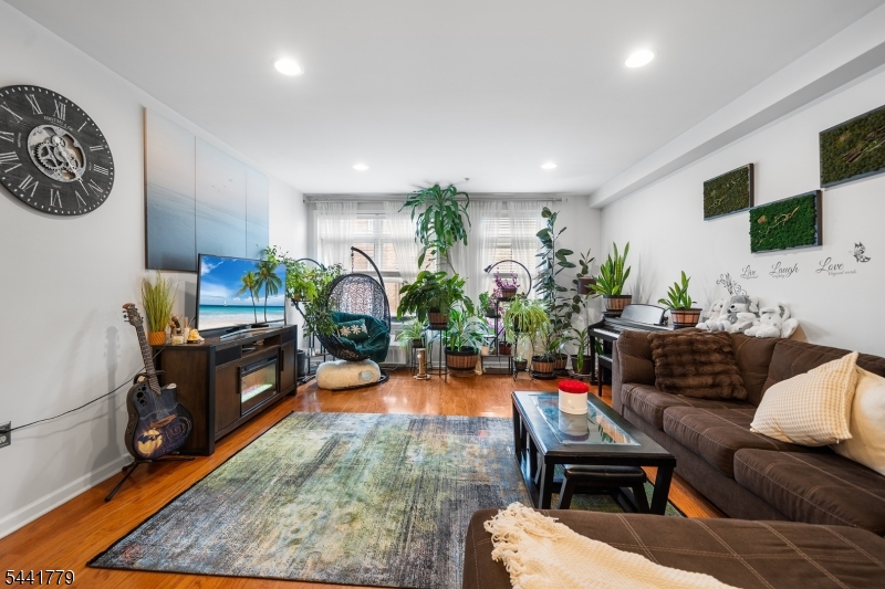 Insignia Gardens - Residential