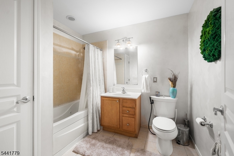 Insignia Gardens - Residential