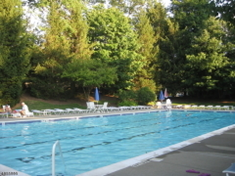 SEASONS GLEN - Residential Lease