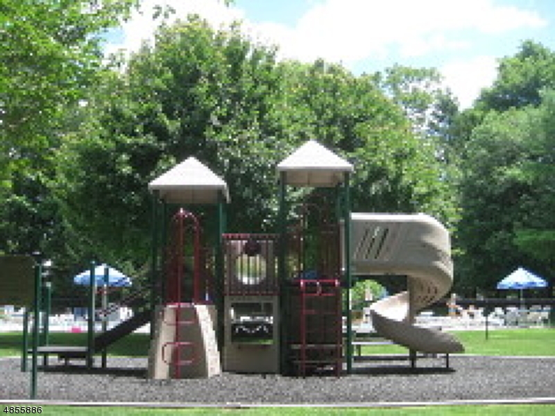 SEASONS GLEN - Residential Lease