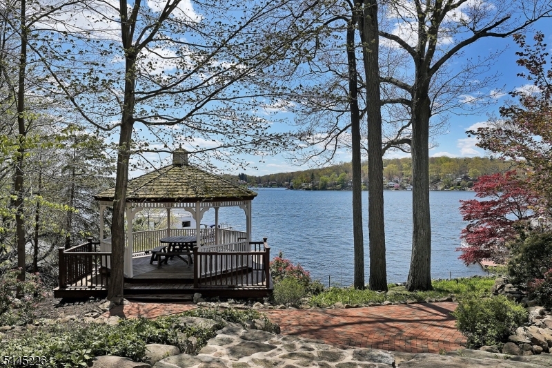 Lk. Hopatcong-Halsey Island - Residential