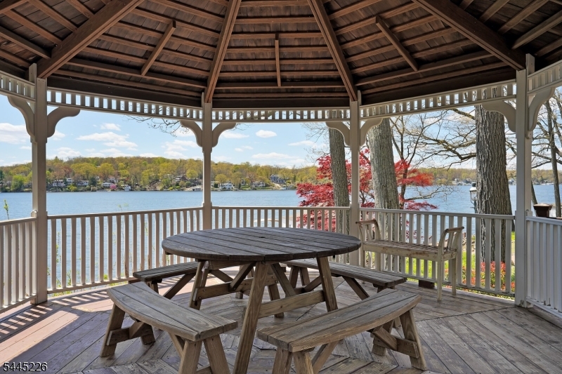 Lk. Hopatcong-Halsey Island - Residential
