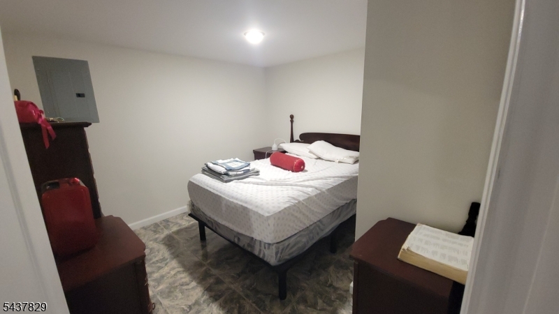 Forest Hills - Residential Income