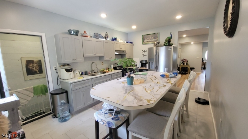 Forest Hills - Residential Income