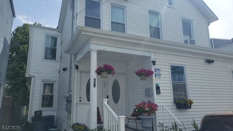 Forest Hills - Residential Income