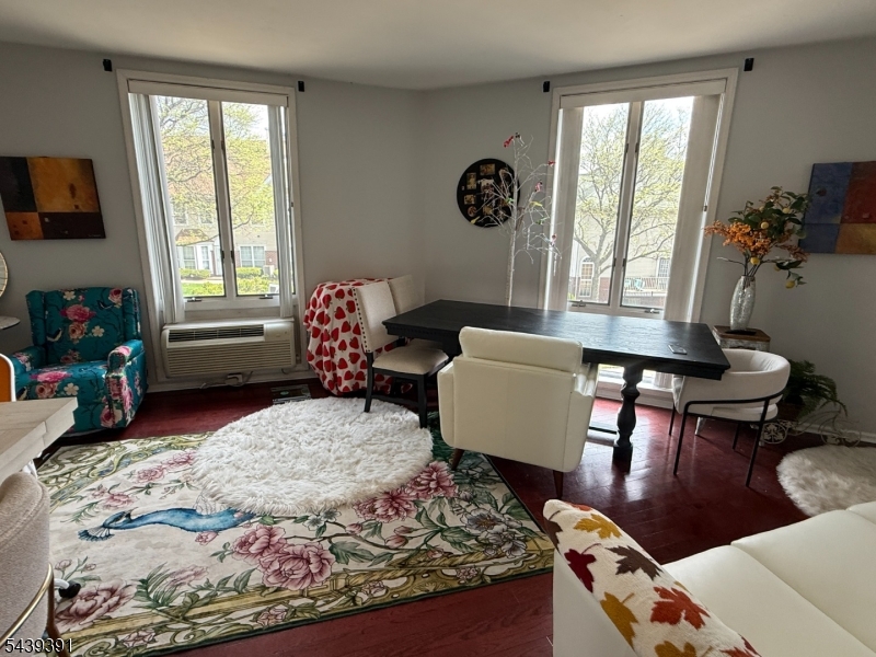 Montclair Mews - Residential