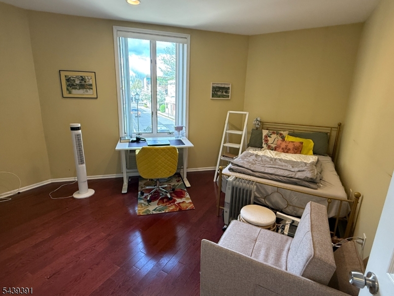Montclair Mews - Residential