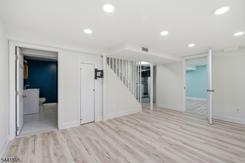 Knollwood - Residential