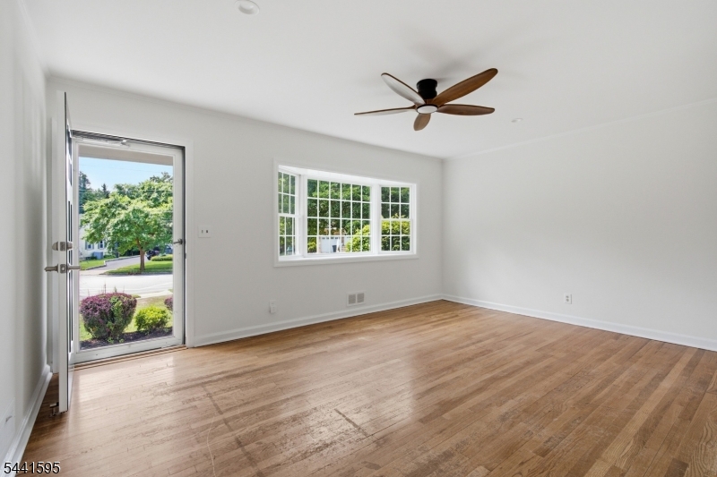 Knollwood - Residential