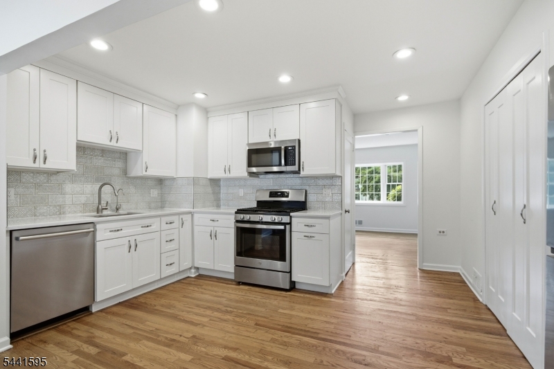 Knollwood - Residential