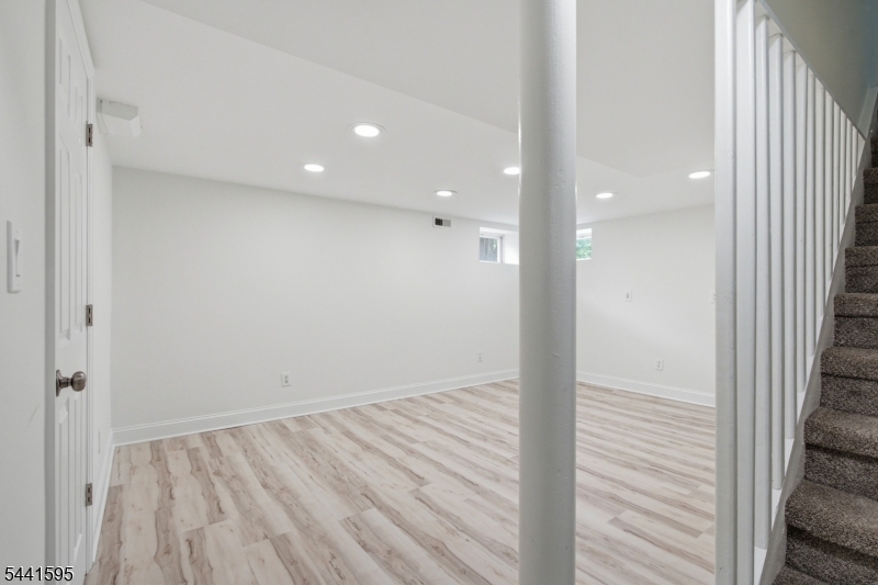 Knollwood - Residential