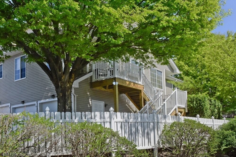 Sign079231al Point - Residential