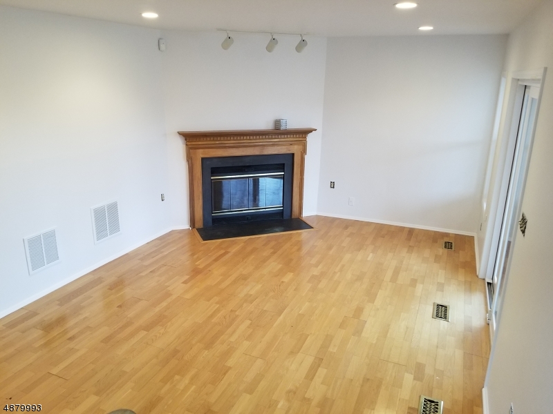 Burnham Park - Residential Lease
