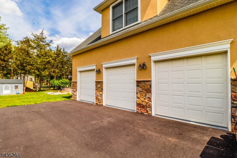 BRENNER ESTATES AT SOMERSET - Residential