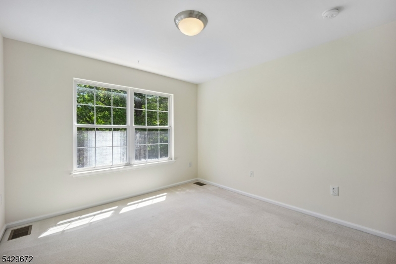 Hamilton Crest - Residential