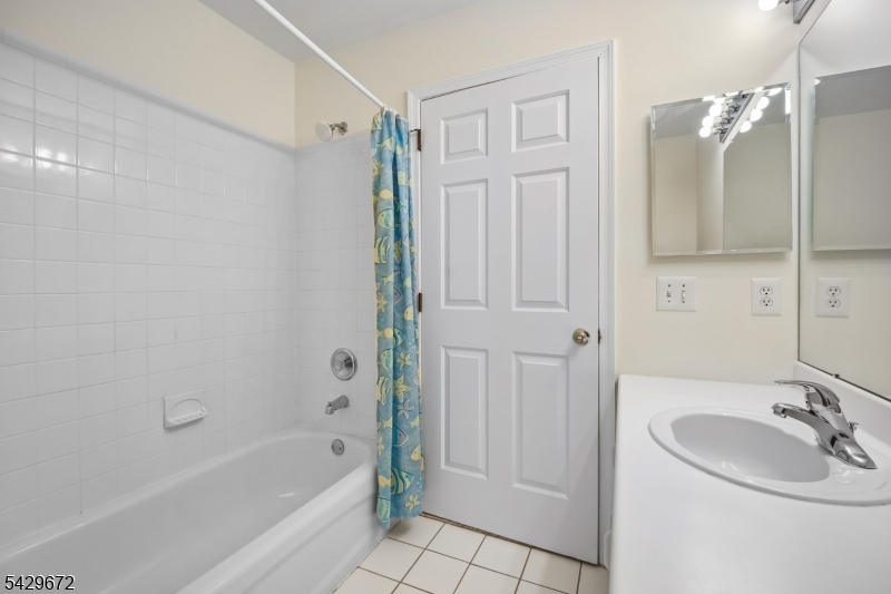 Hamilton Crest - Residential