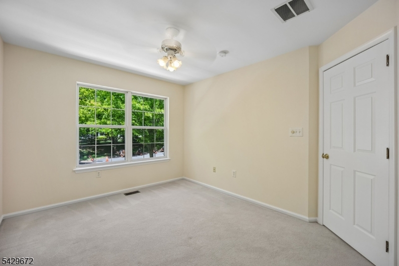 Hamilton Crest - Residential
