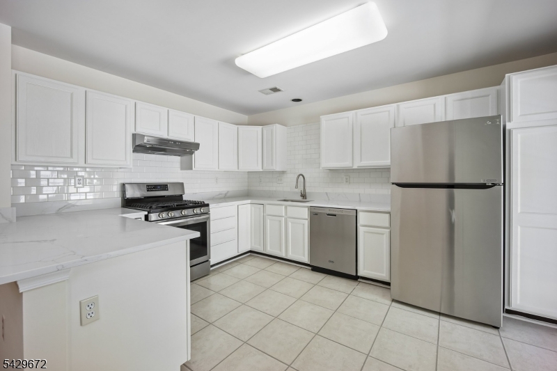 Hamilton Crest - Residential
