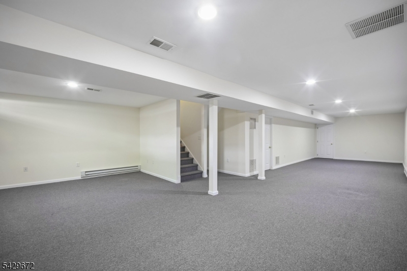 Hamilton Crest - Residential